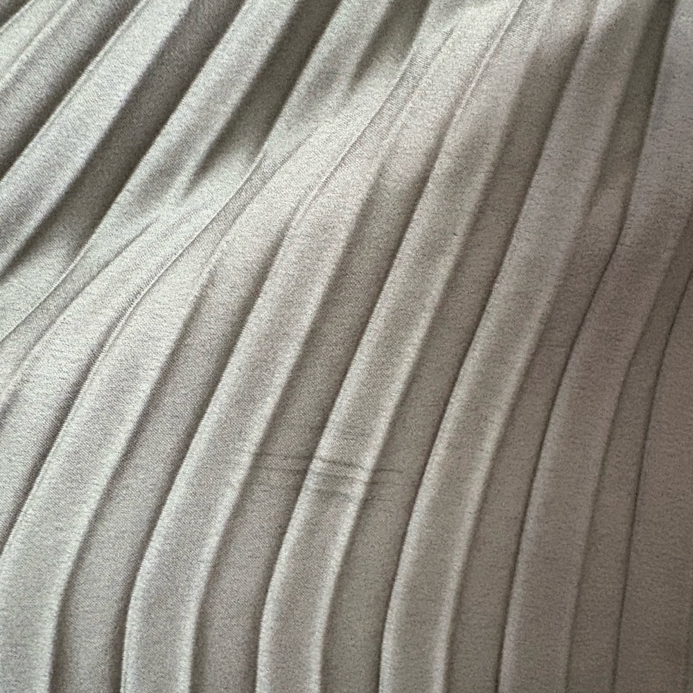 Abercrombie & Fitch Sage Green Pleated Maxi Dress - Picture 3 of 8